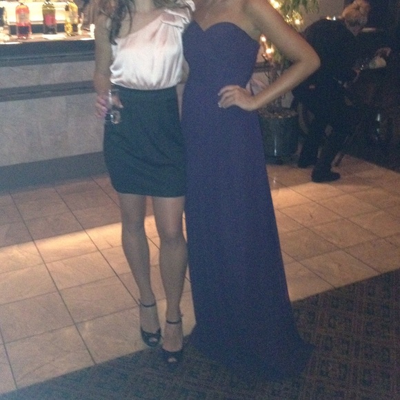 Purple strapless bridesmaid dress - Size 6 - Picture 3 of 7